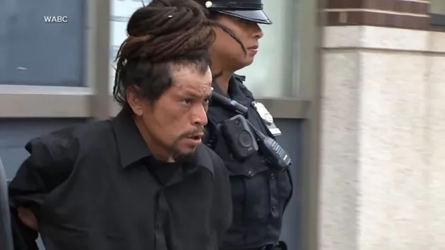 n_coney-island-snatch-attempt-suspect-ht-jt-250708_1751992835928_hpmain_16x9294307