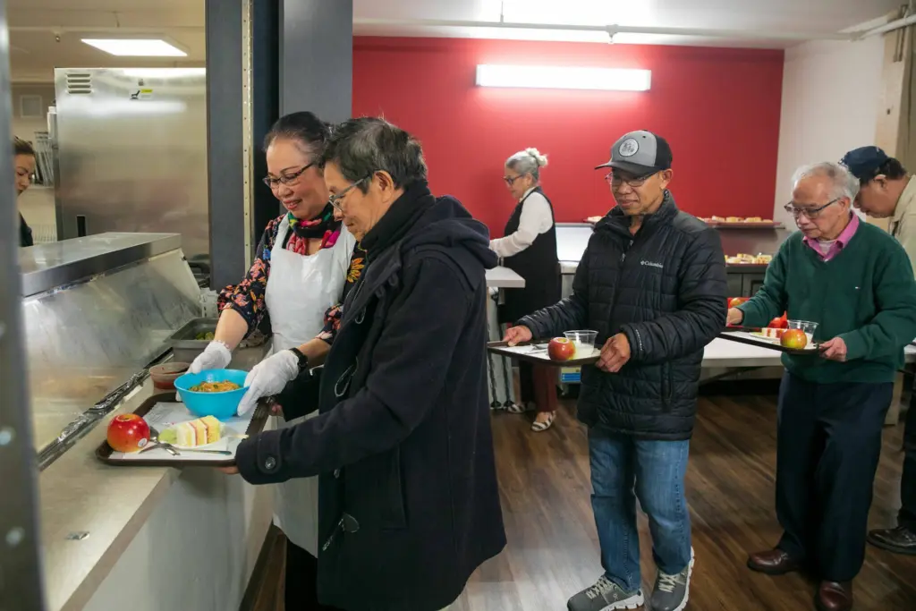 Homage Senior Services provides nutritious meals to older adults in Snohomish County