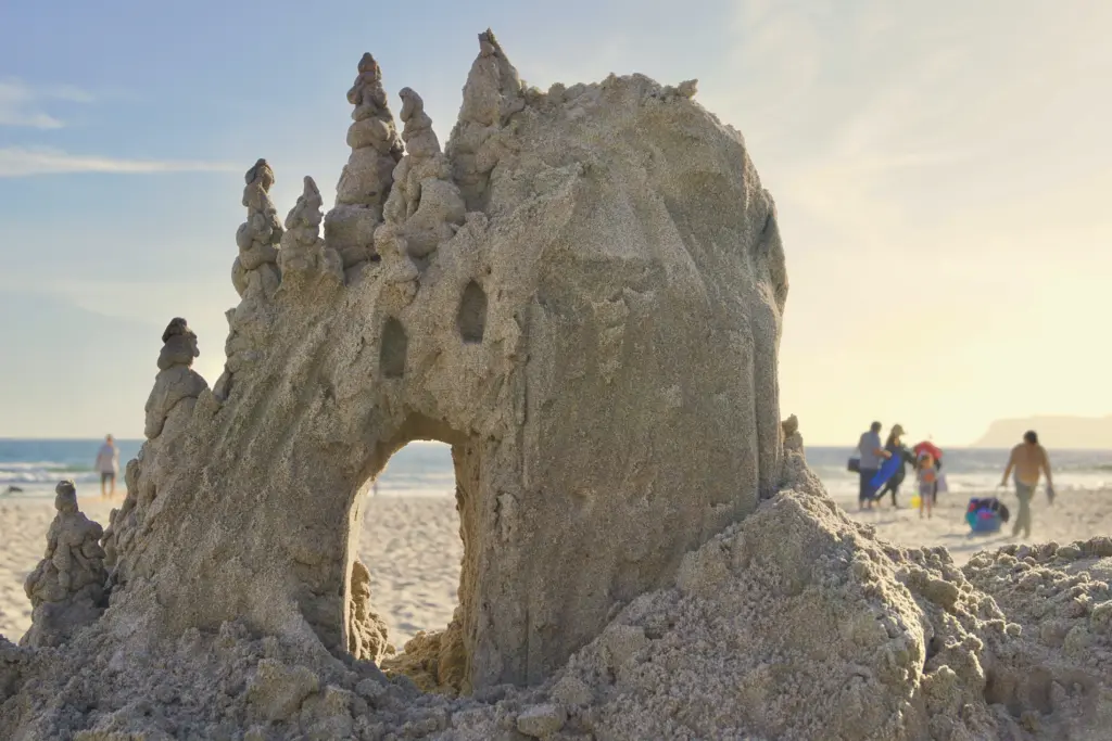 family-packing-up-their-beach-gear-and-heading-hom-2025-03-09-16-57-29-utc
