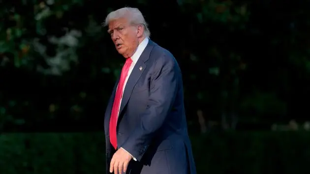 getty_donald-trump-02-jef-250716_1752668836976_hpmain631019