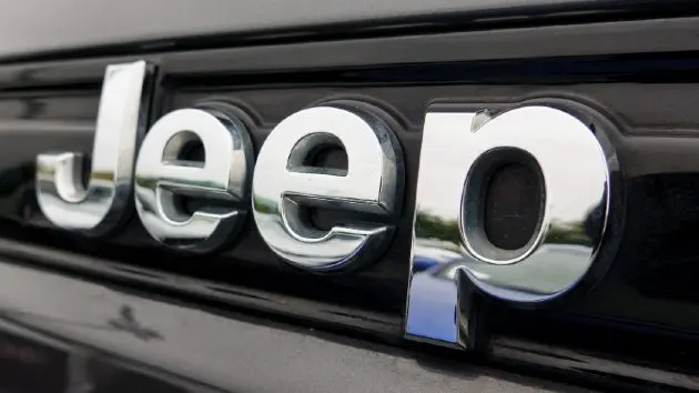 getty_jeep_07212560556