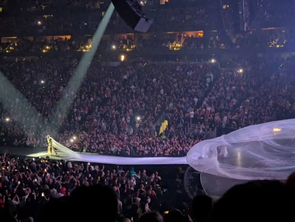 68953d19aceed-image_