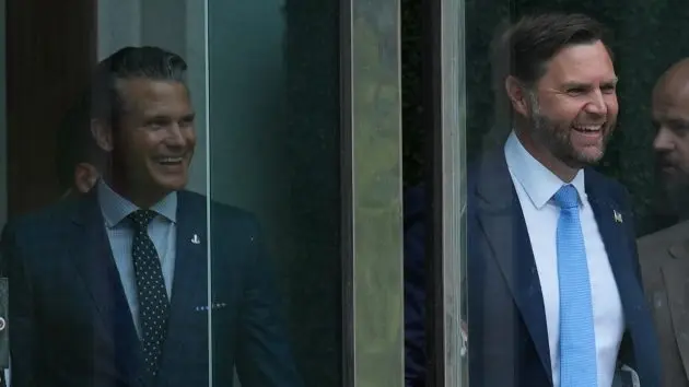 getty_hegsethvance_082025483675