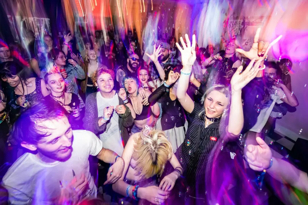 68ade4c080b00-image_