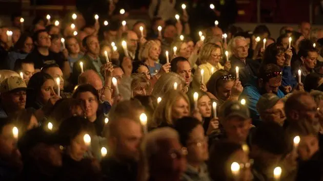 g_lewistonvigil_090325719241