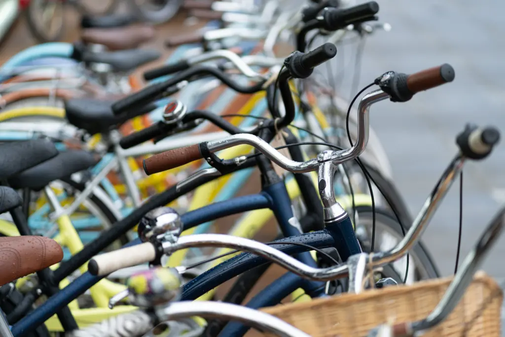 bicycle-outside-wet-from-the-rain-steering-wheel-closeup