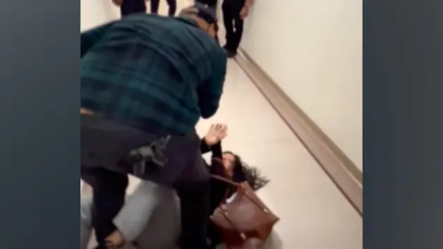 news_icearrest_92625670857