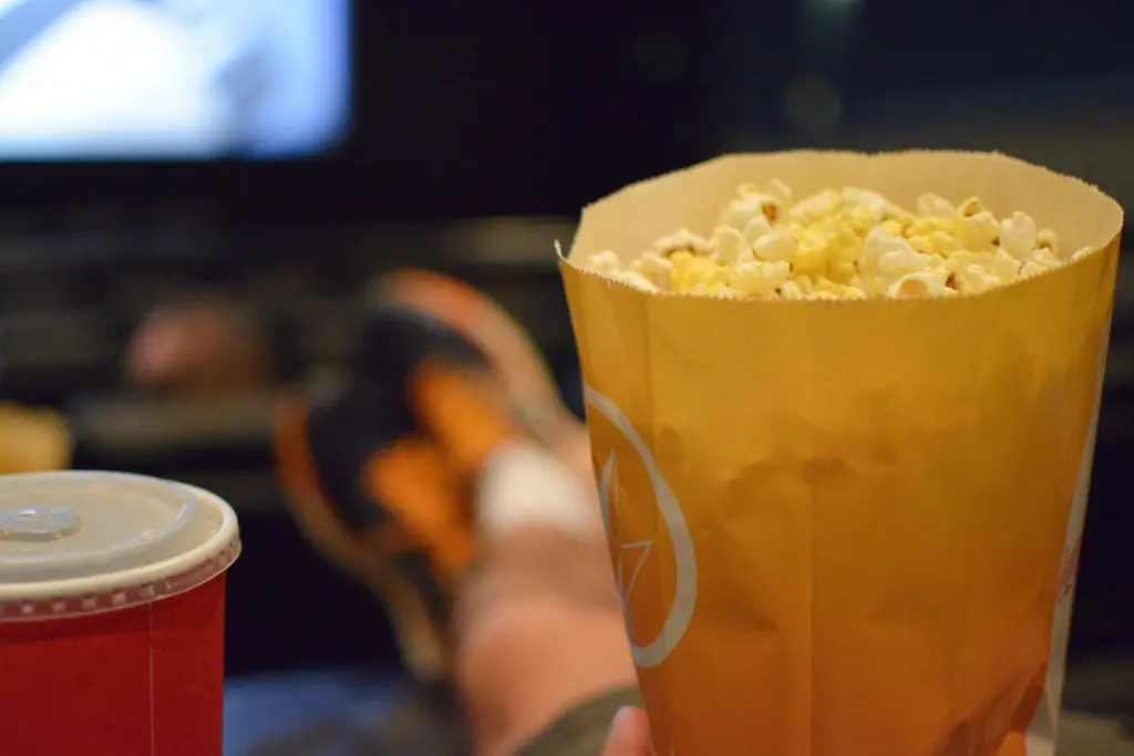 popcorn-and-soda-at-the-movies-2024-11-27-09-36-09-utc