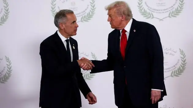 getty_trumpcarney_102425367477