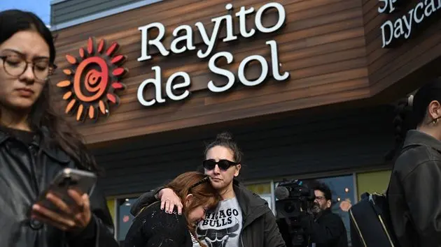 g_chicagoice_111325745014