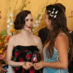 e_emilyinparis_010526206266