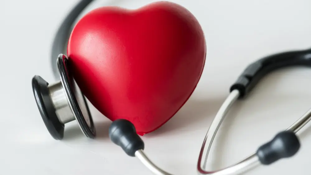 closeup-of-heart-and-a-stethoscope-cardiovascular-checkup-concept