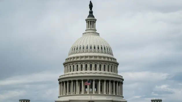 getty_uscapitol_42026299303