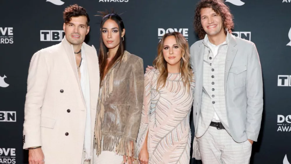 33284-untitled-design-67_source_file538615