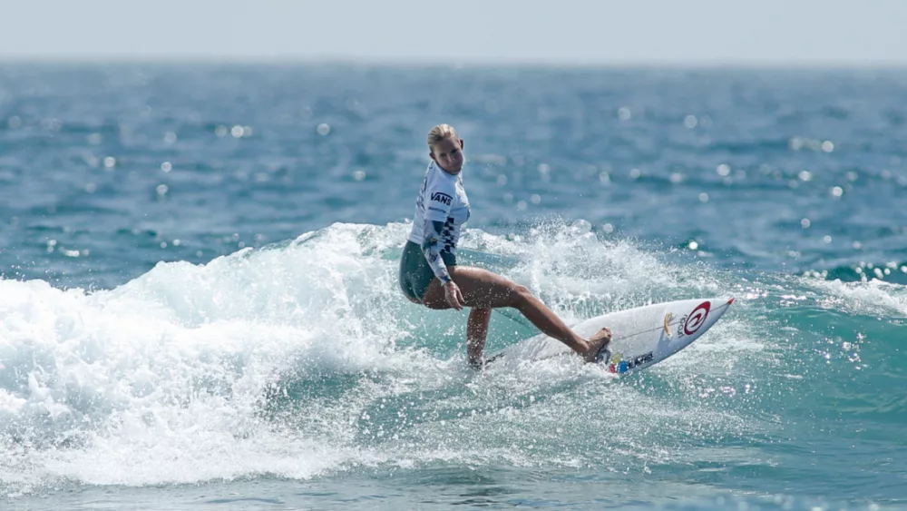 26713-bethany-hamilton-gettyimages-katharine-lotze-_source_file138178