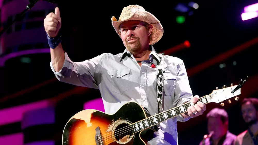 34451-tobykeithgetty_source_file304306