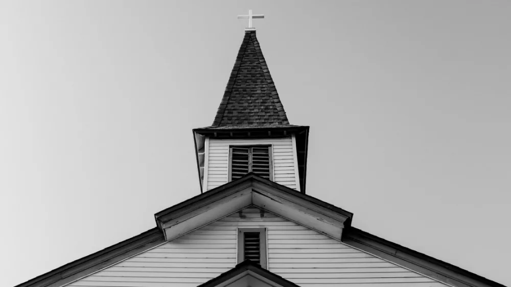 9597-church-neonbrand-unsplash993781