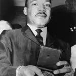 640px-martin_luther_king_jr_with_medallion_nywts