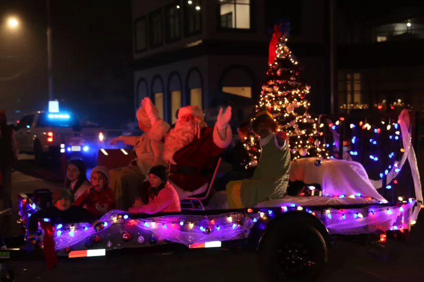 Twin Cities of Fulton and South Fulton Host Christmas Parade on