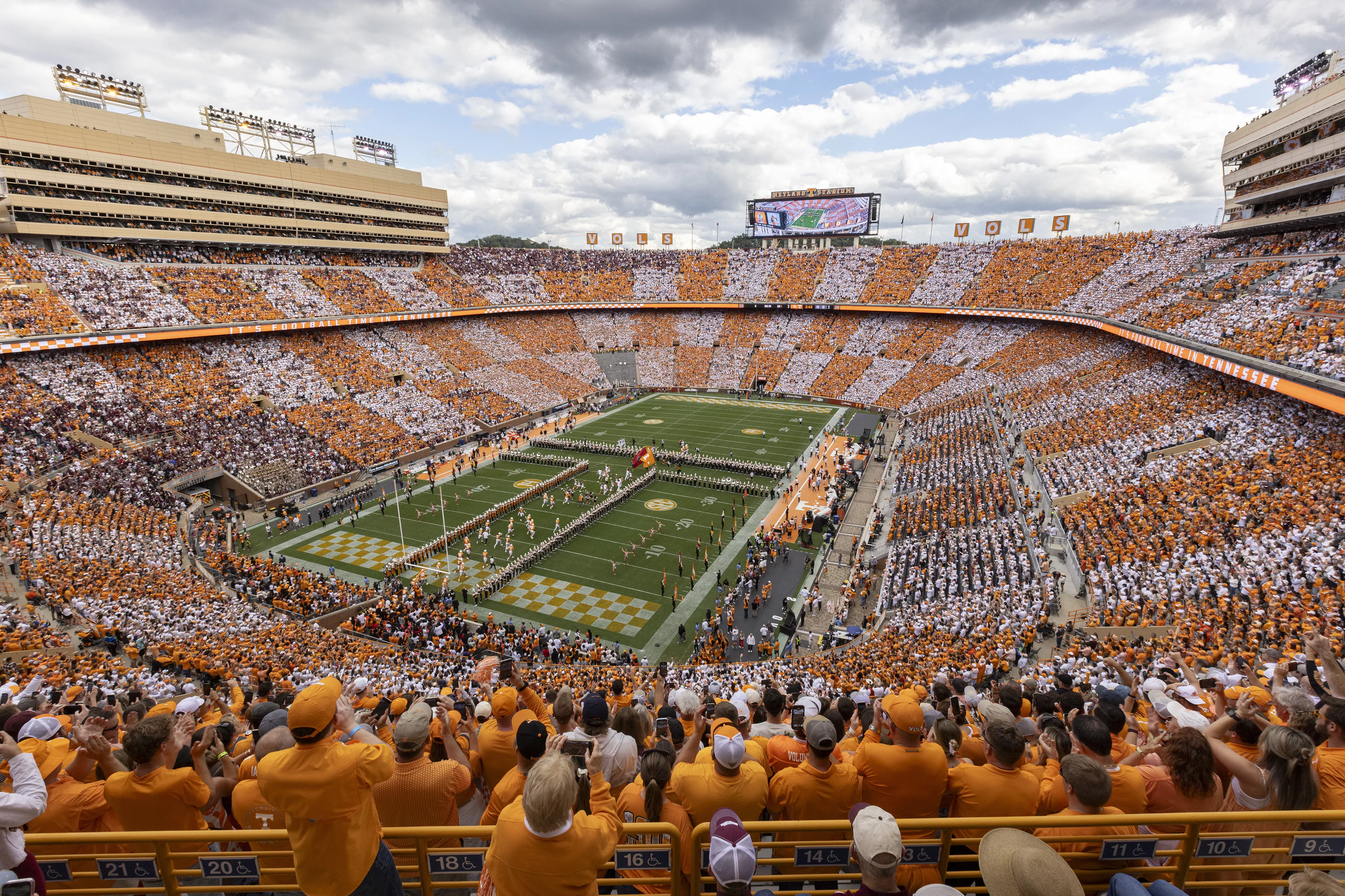 tennessee-stadium-football