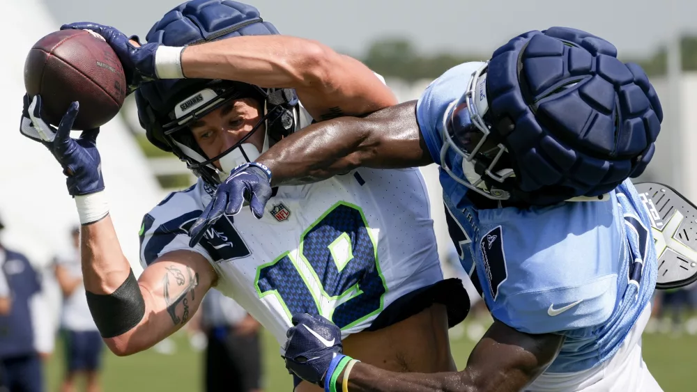 seahawks-titans-football-2