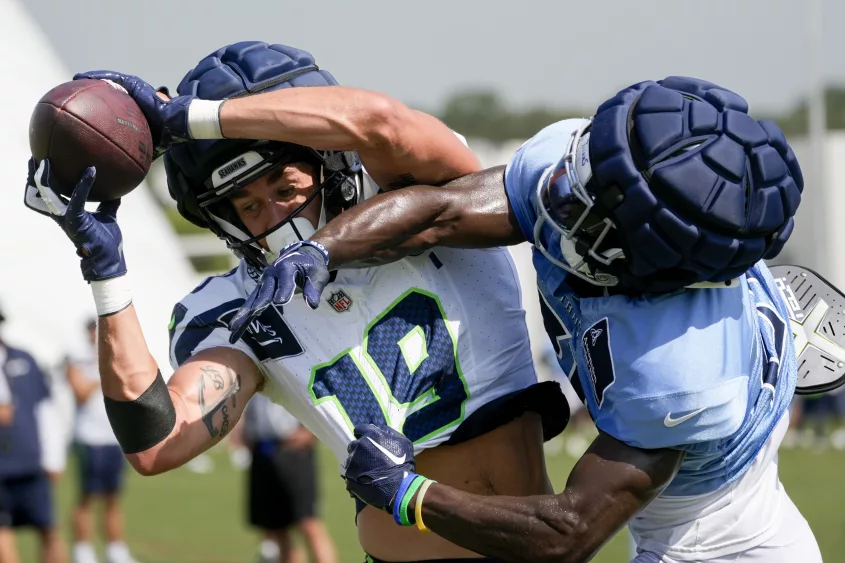 seahawks-titans-football-2