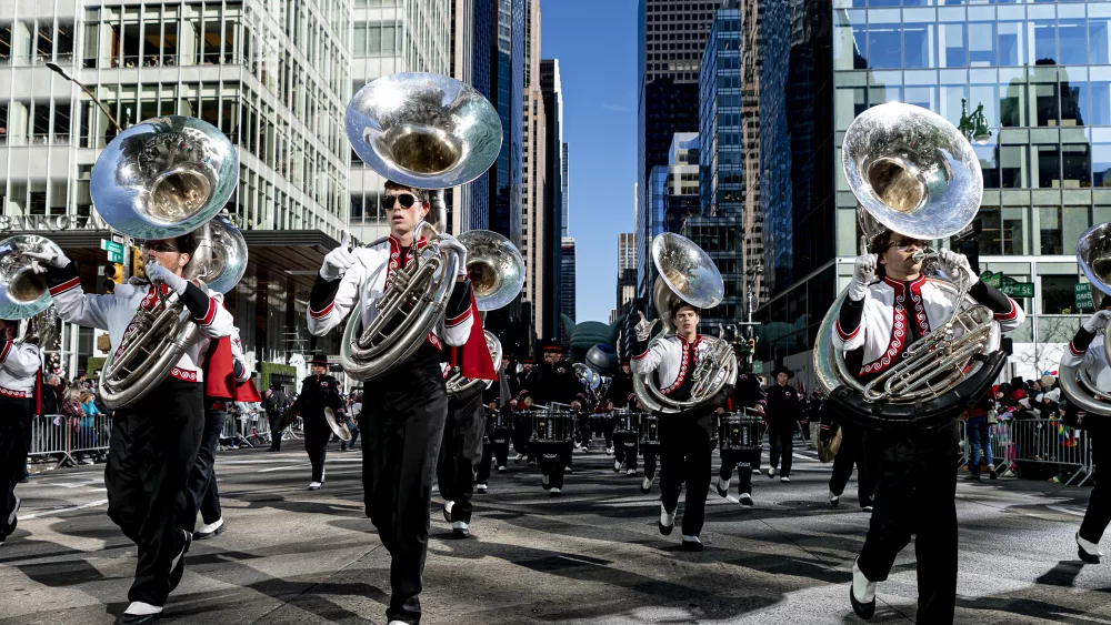 macys-day-parade-localize-it