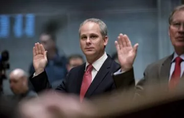 1-10-2017-senator-randy-mcnally-is-sworn-in-as-speaker-of-the-senate-during-the-opening-session-of-the-110th-general-assembly