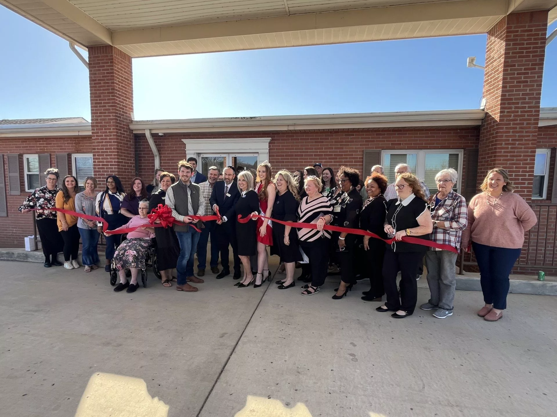 nursing-home-ribbon-cutting