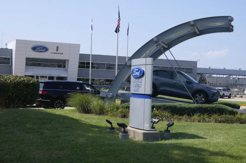 ford-electric-vehicles