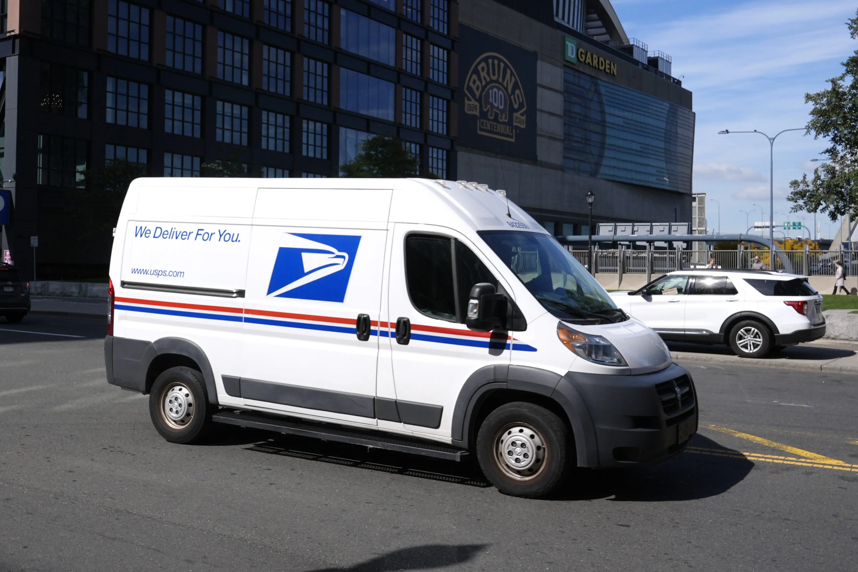 usps-delivery-van