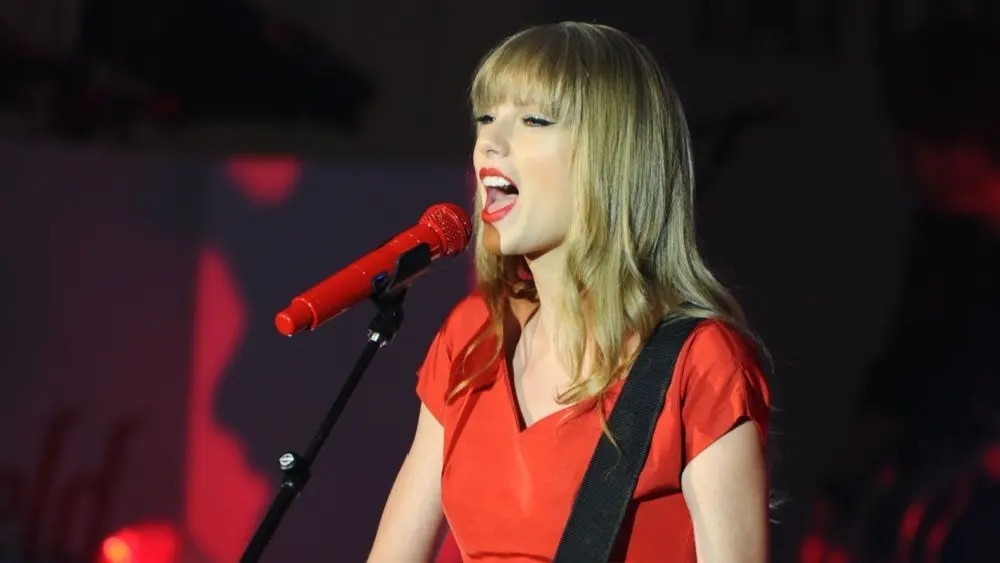 Taylor Swift performs and turns on the Christmas Lights at Westfield Shepherd's Bush^ London. 06/11/2012