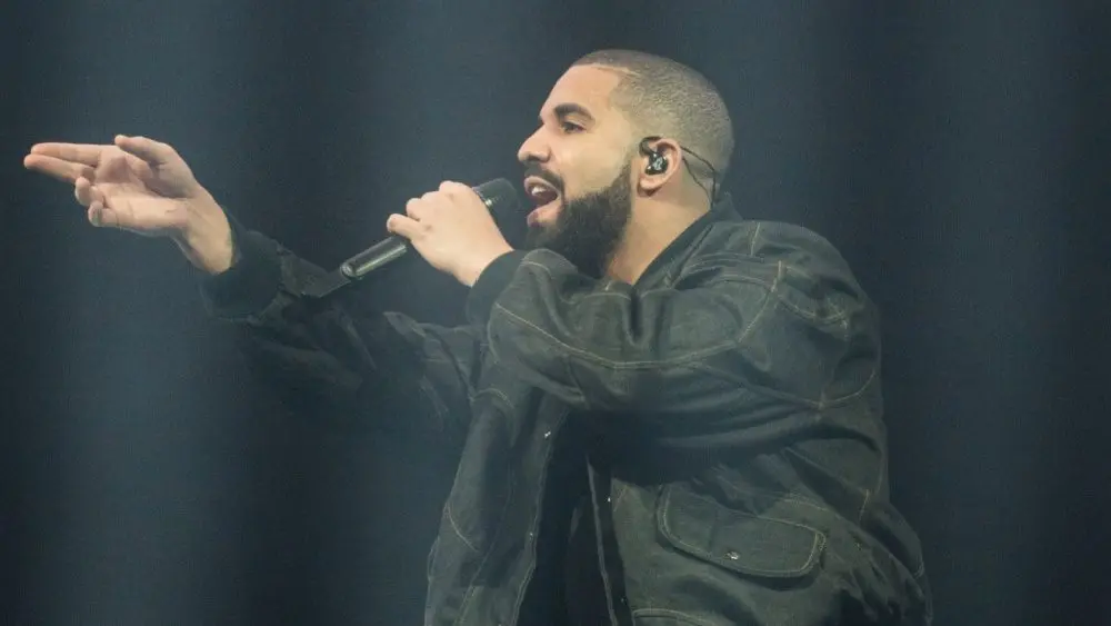 Drake preforms at Joe Louis Arena Detroit^ Michigan - August 16 2016: