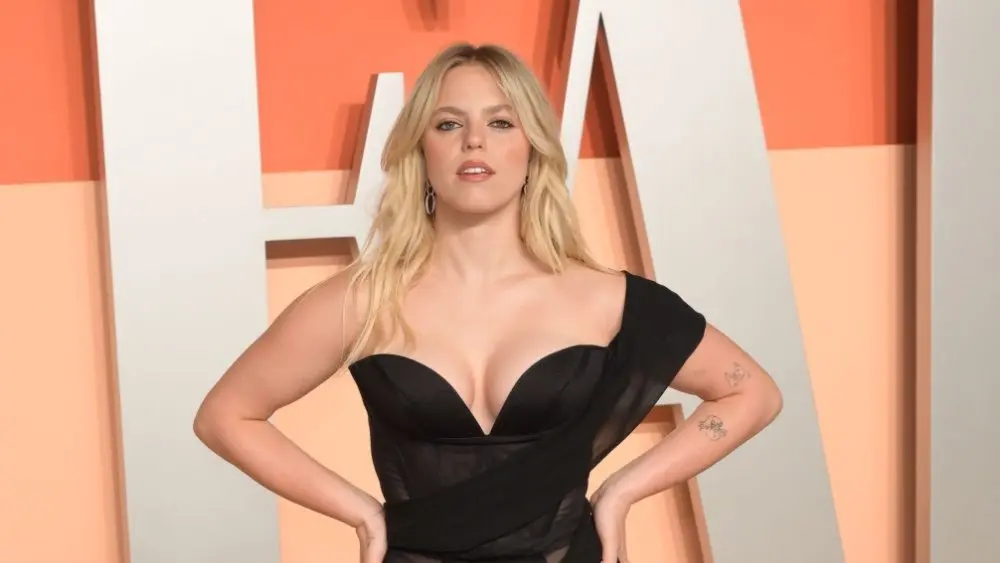 Renee Rapp at the Vanity Fair Party. Los Angeles^ CA. 02MAR2025