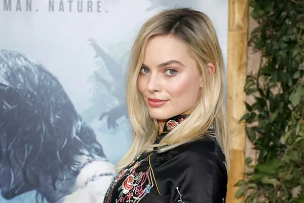 margotrobbie_444084313