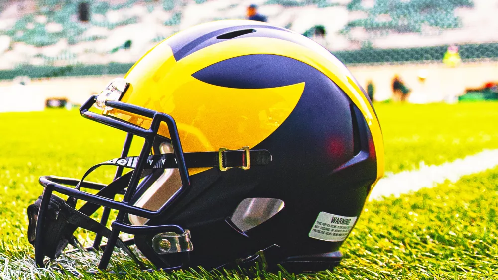 michigan-helmet308918