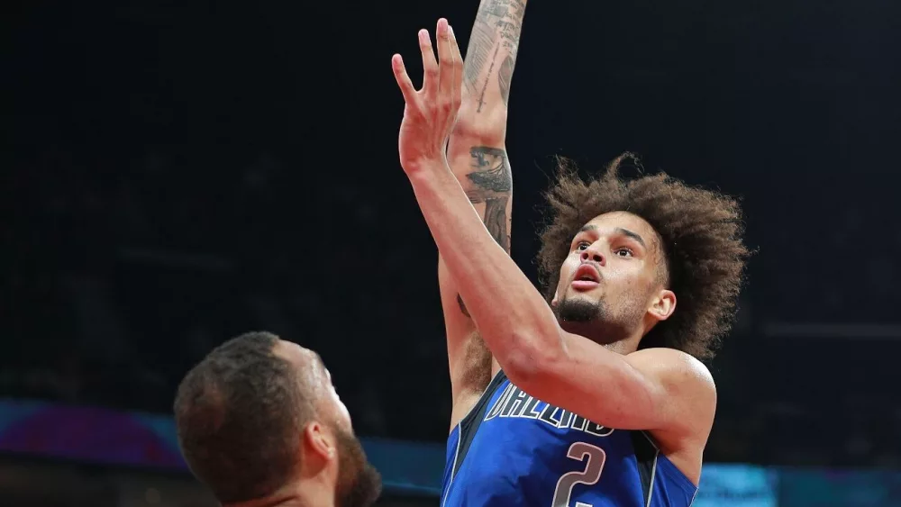 r1244500_1296x729_16-9453113