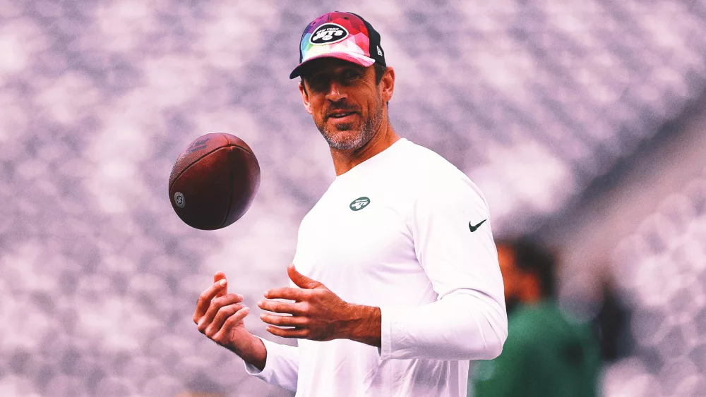 aaron-rodgers-pregame-throwing163889