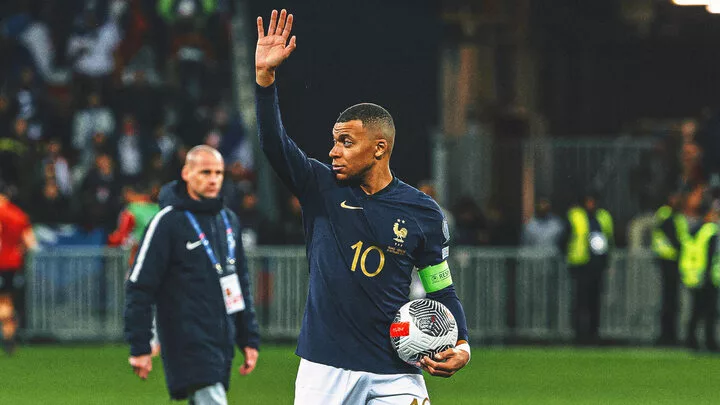 mbappe2_720-1494489