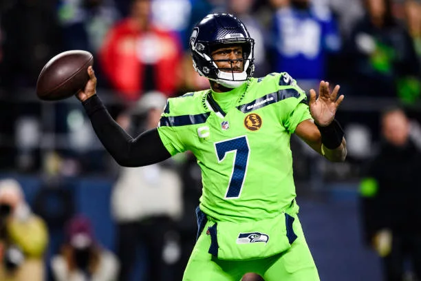 seattle-washington-seattle-seahawks-quarterback-geno-smith-looks-for-a-pass-during-the-second410484