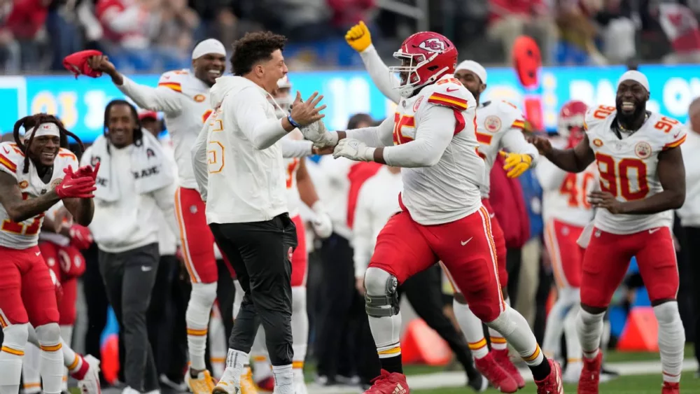 r1275075_1296x729_16-9573050