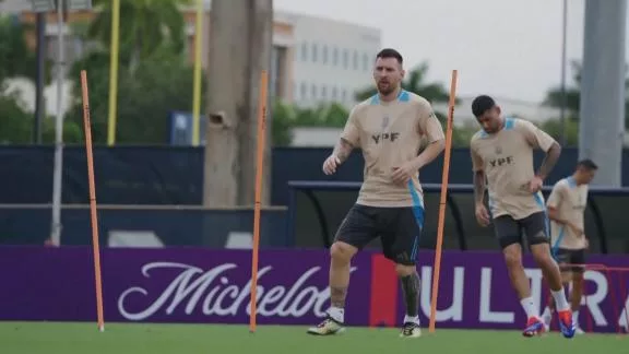 dm_240701_com_soc_news_messi_returns_to_argentina_training_ahead_of_copa_america_quarterfinals_20240701_gl365624