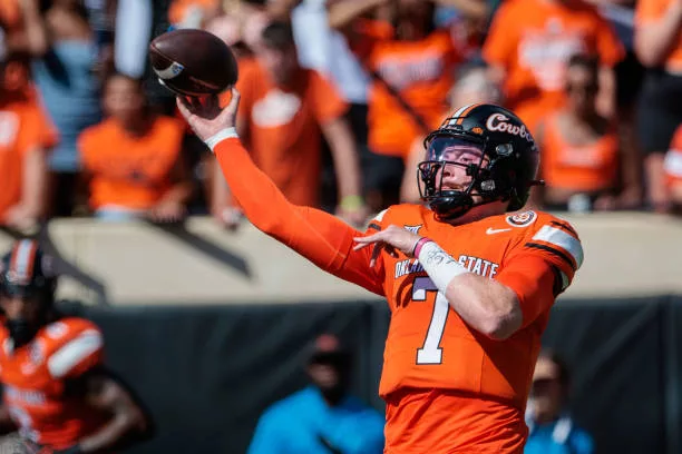 stillwater-ok-oklahoma-state-cowboys-quarterback-alan-bowman-passes-against-the-utah-utes-on894141