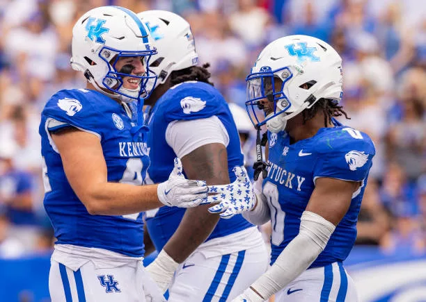 lexington-kentucky-josh-kattus-and-demie-sumo-karngbaye-of-the-kentucky-wildcats-celebrate22114