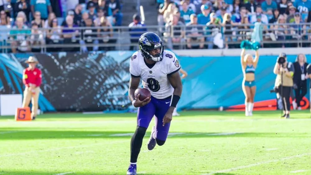 8 LAMAR JACKSON BALTIMORE RAVENS VS JACKSONVILLE JAGUARS NOVEMBER 27^ 2022 at TIAA BANK FIELD JACKSONVILLE FLORIDA