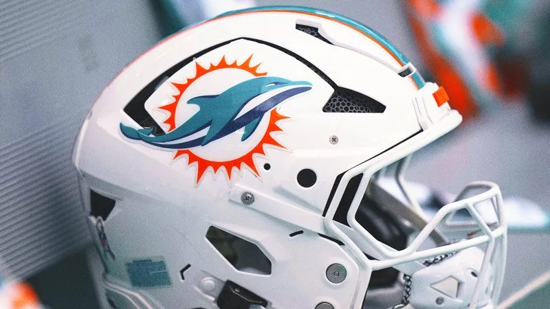 dolphins1305445