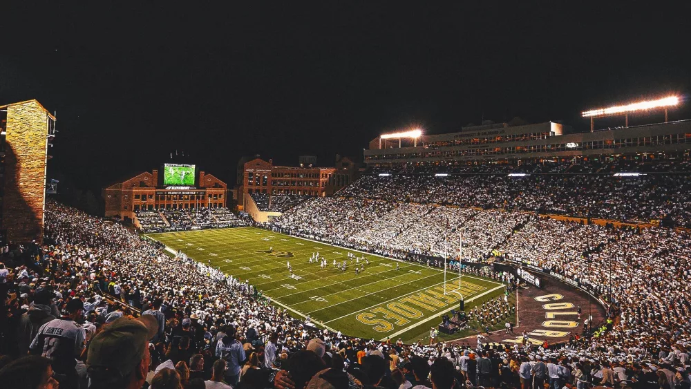 folsom-field410342