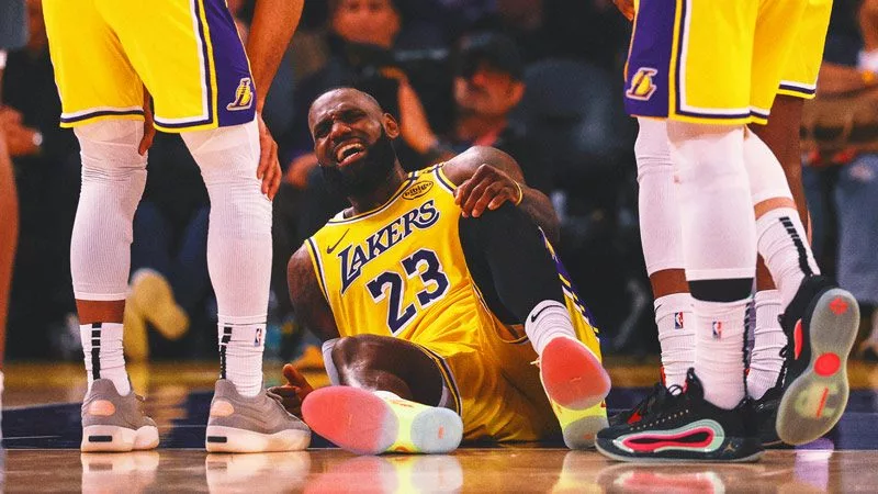 66b2ff0b-lebron2214087