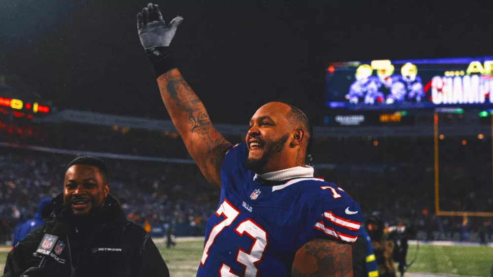 dion_dawkins_horizontal959801
