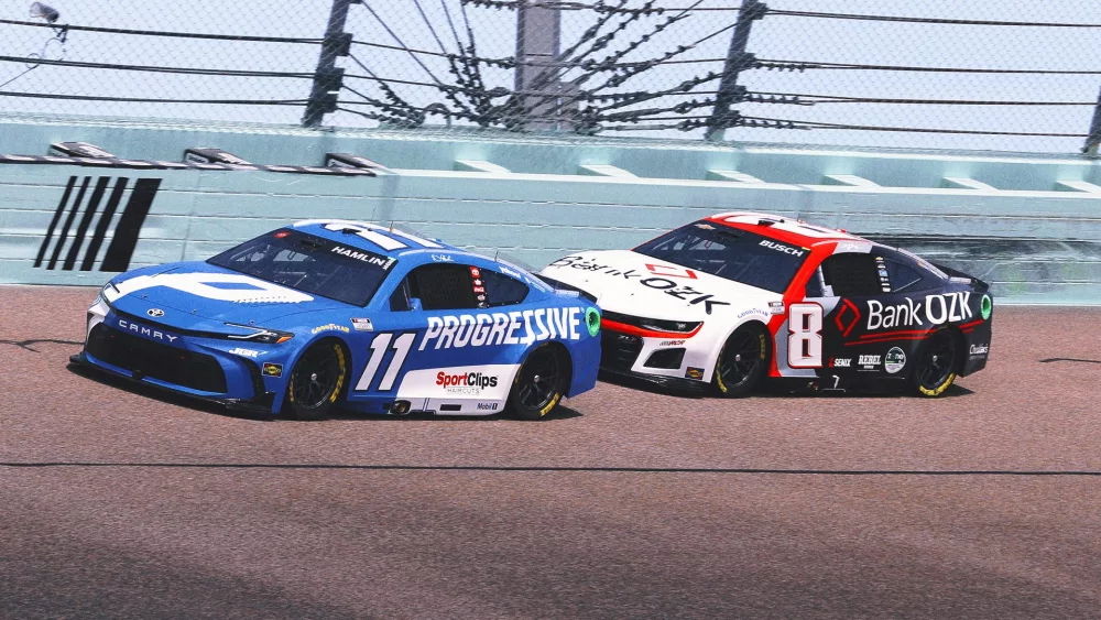 denny-hamlin_kyle-busch_nascar_2025824864